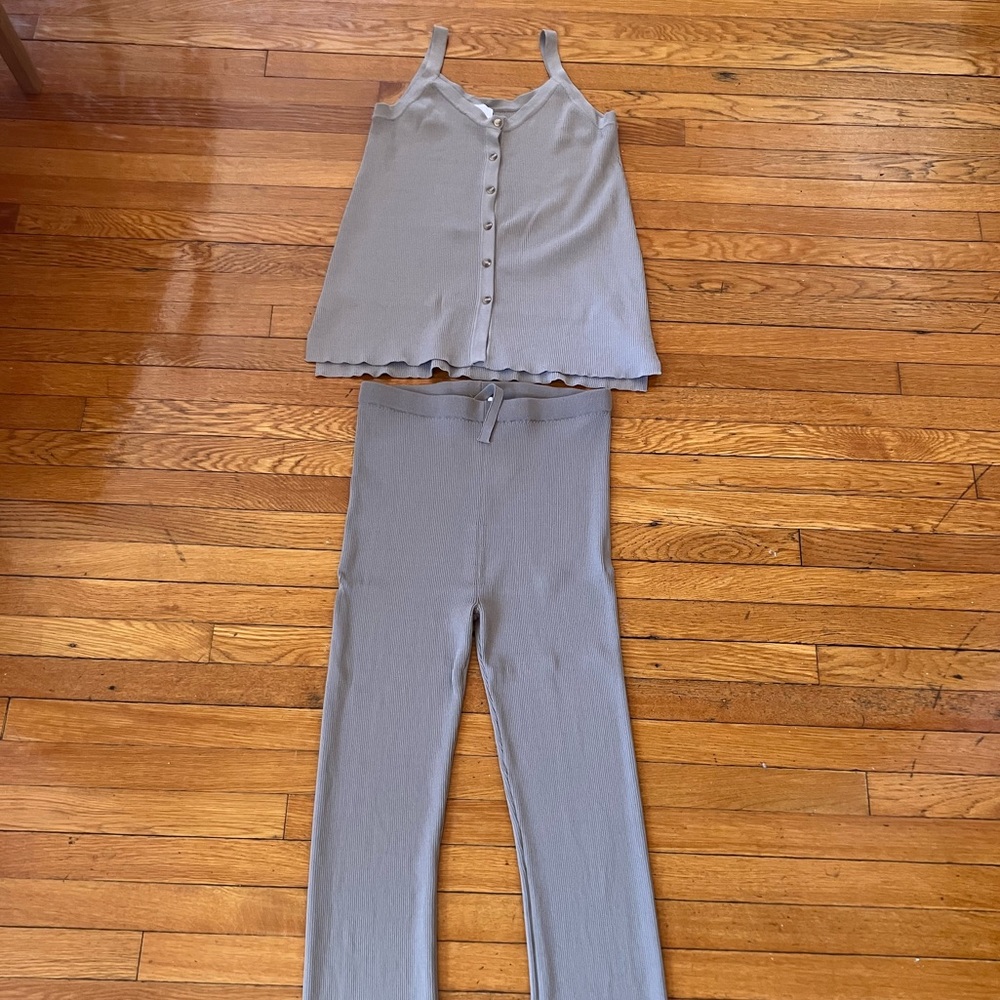 Legoe heritage maternity set in sage green